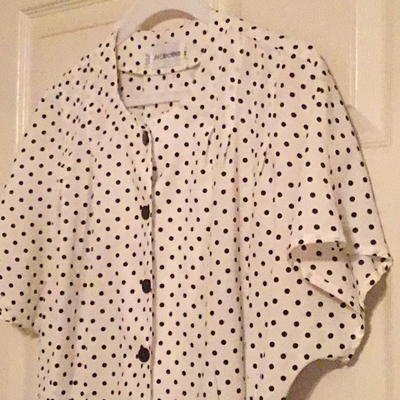 CLOSET CLEAN OUT polka dot 50’s blouse - Picture 2 of 4